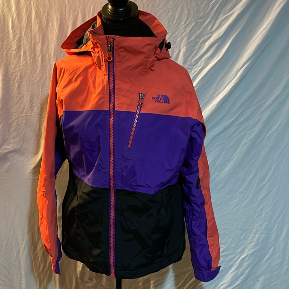 Women’s Northface coat